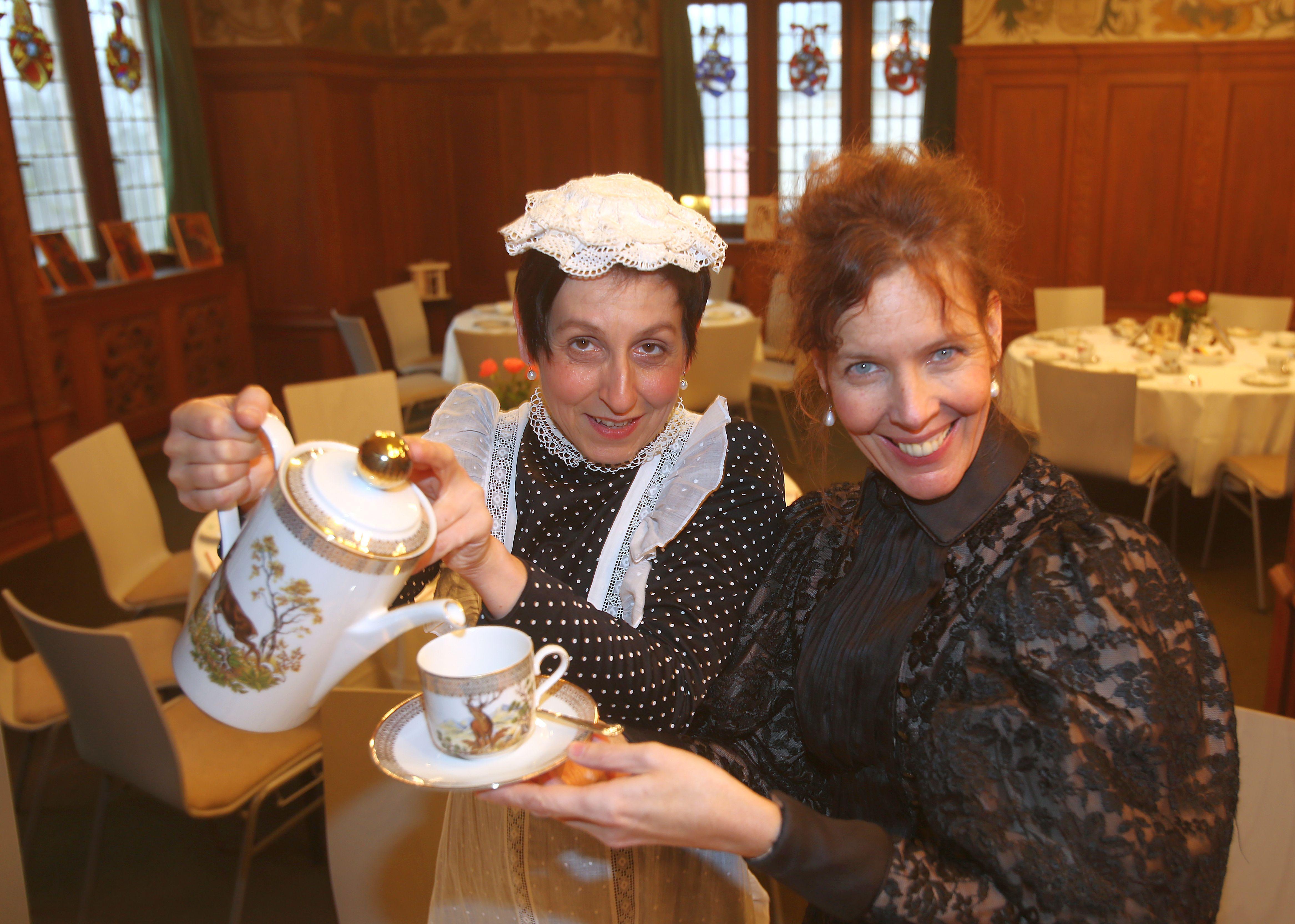 Kaffee und Kuchen in Schloss Bebenhausen