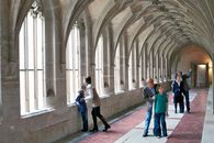 Bebenhausen Monastery and Palace, visitors; photo: Staatliche Schlösser und Gärten Baden-Württemberg, Niels Schubert