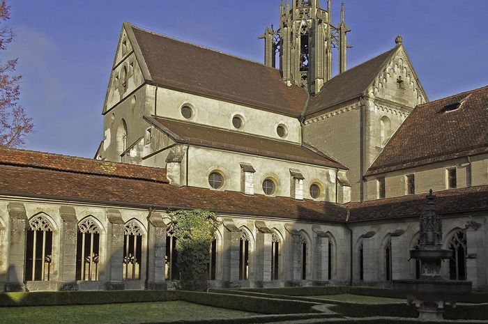 Zisterzienser-Kirche mit Presbyterium, Querhaus und Vierungsturm von Kloster und Schloss Bebenhausen